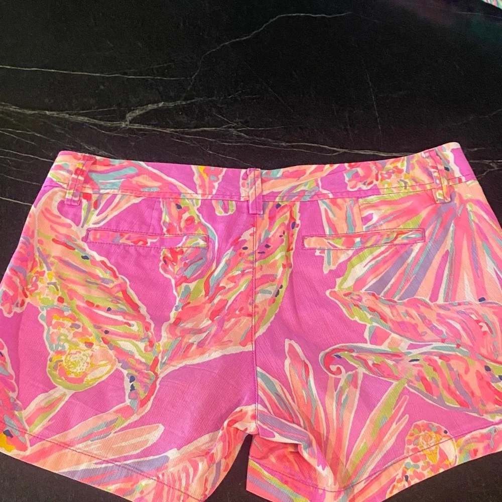 Lilly Pulitzer Callahan shirts-size 10 - Picture 5 of 5